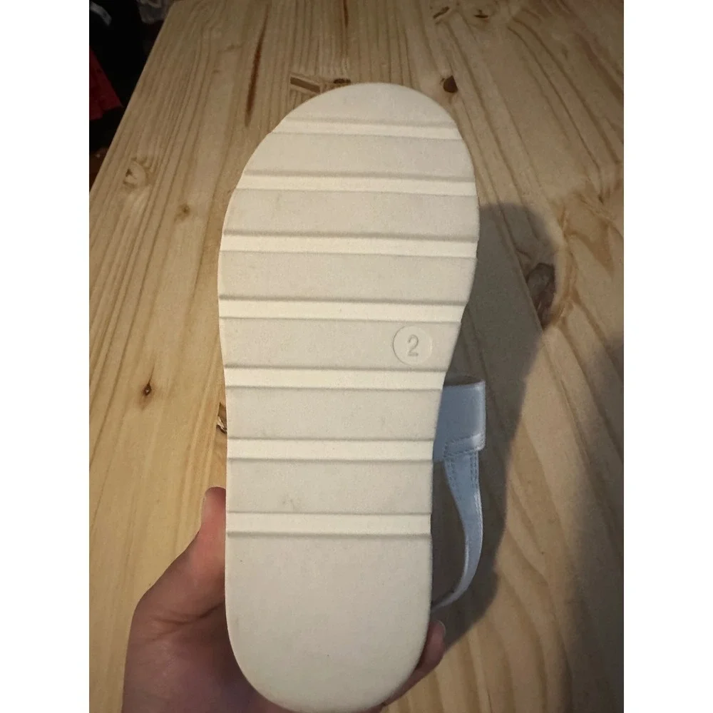 Art Class Kids White Buckle Platform Sandal Single Right Shoe Size 2